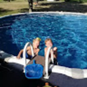 Meet your Posher, Laura